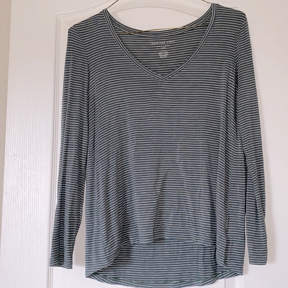 Lightweight American Eagle Top